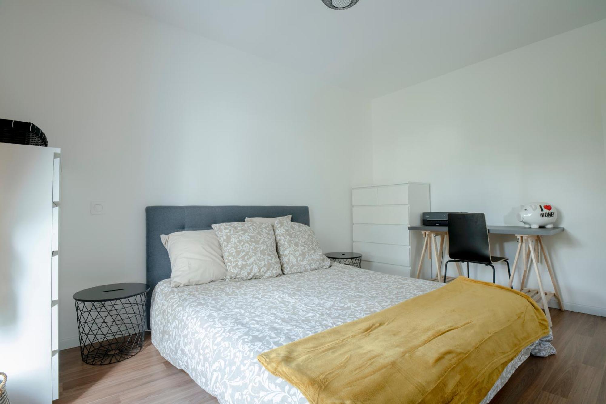 T2 Cosy Bordeaux - Tram & Parking Leilighet Cenon Eksteriør bilde