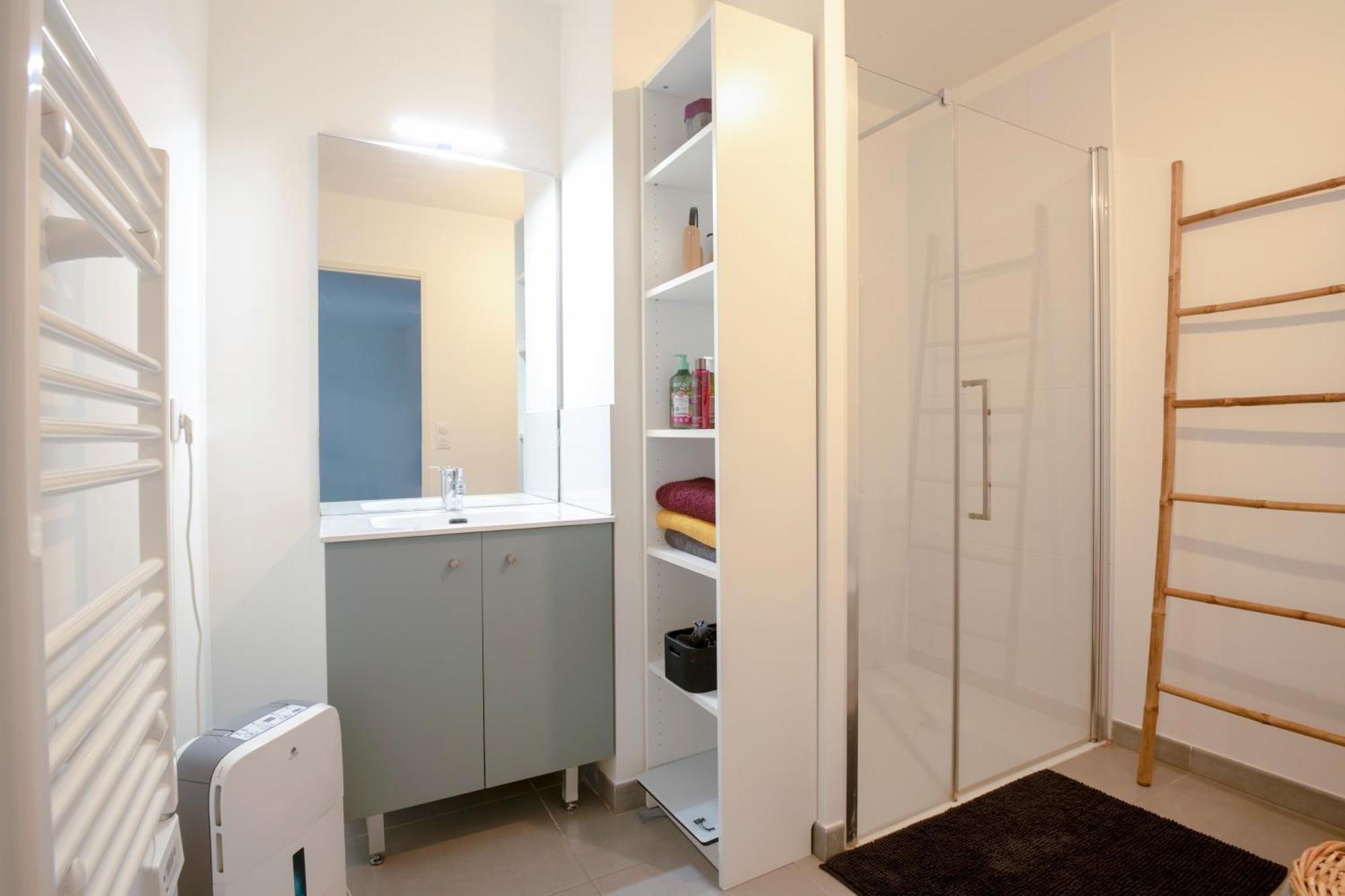 T2 Cosy Bordeaux - Tram & Parking Leilighet Cenon Eksteriør bilde